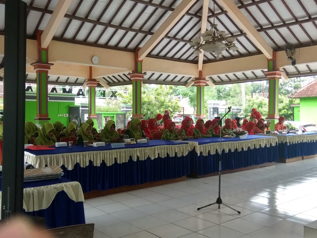 Pembinaan 10 Program pokok PKK dan pelaksanaan penilaian lomba Hari Kesatuan Gerak ( HKG ) PKK Tahun 2020, Kecamatan Sale ,Bulan Pebruari 2020