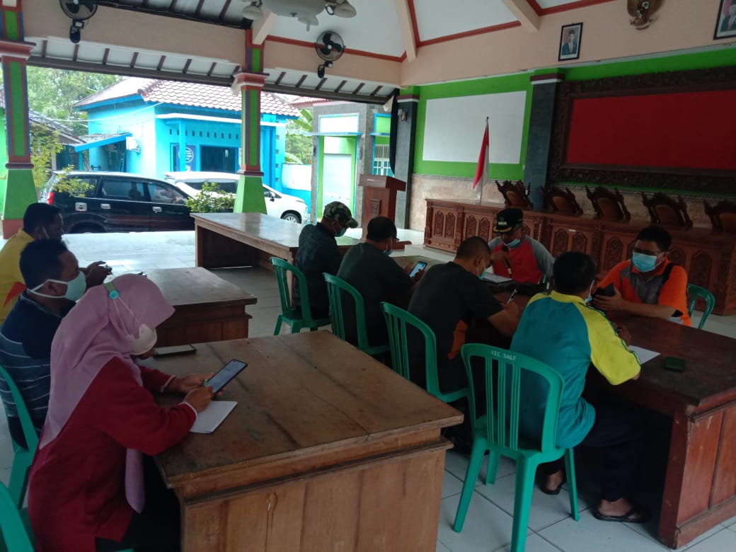 RAPAT PERCEPATAN PENANGANAN COVID-19 KECAMATAN SALE